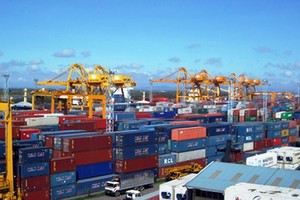 Logistics Việt Nam: Ngoại lấn át nội